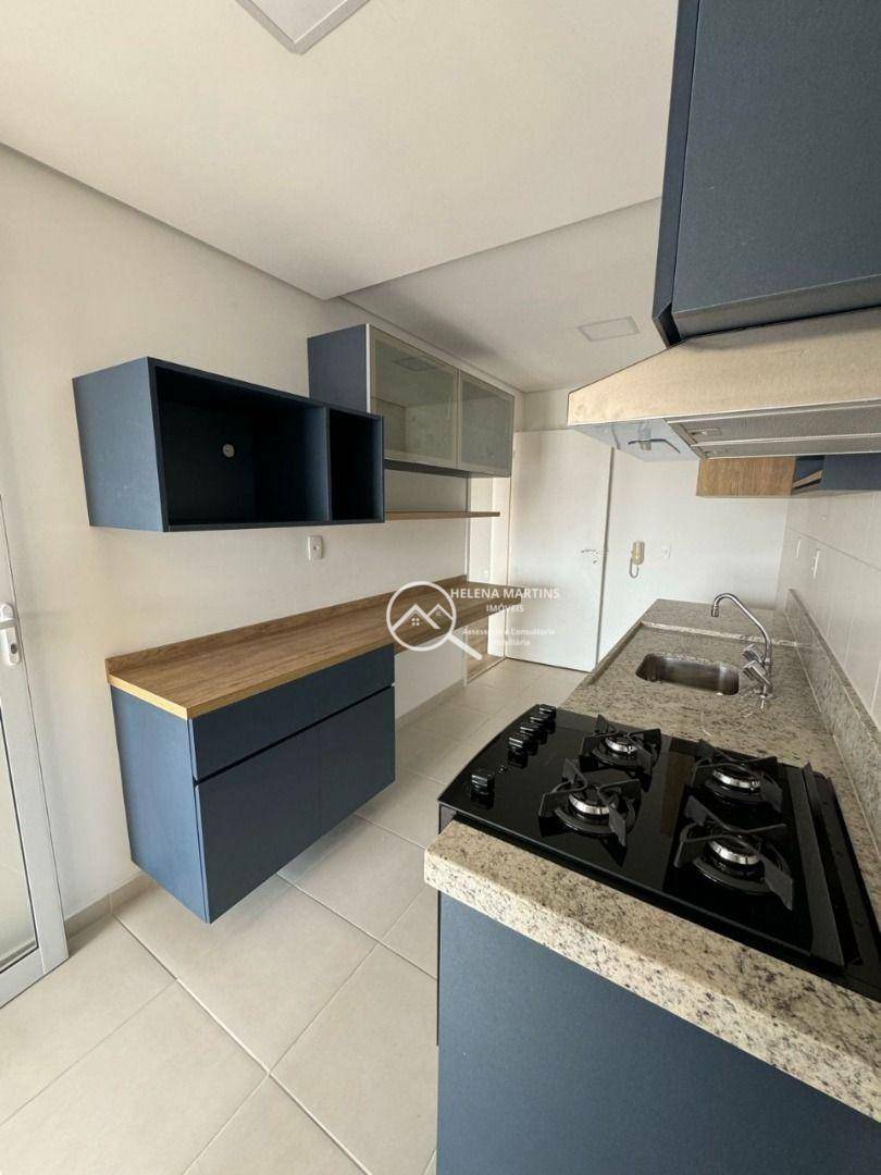 Apartamento para alugar com 3 quartos, 143m² - Foto 3