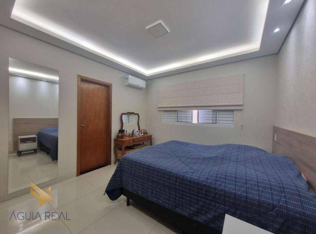 Casa à venda com 3 quartos, 130m² - Foto 11