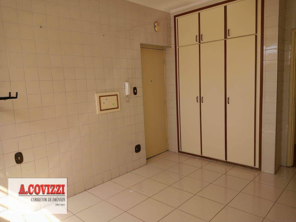 Apartamento à venda com 3 quartos, 98m² - Foto 10