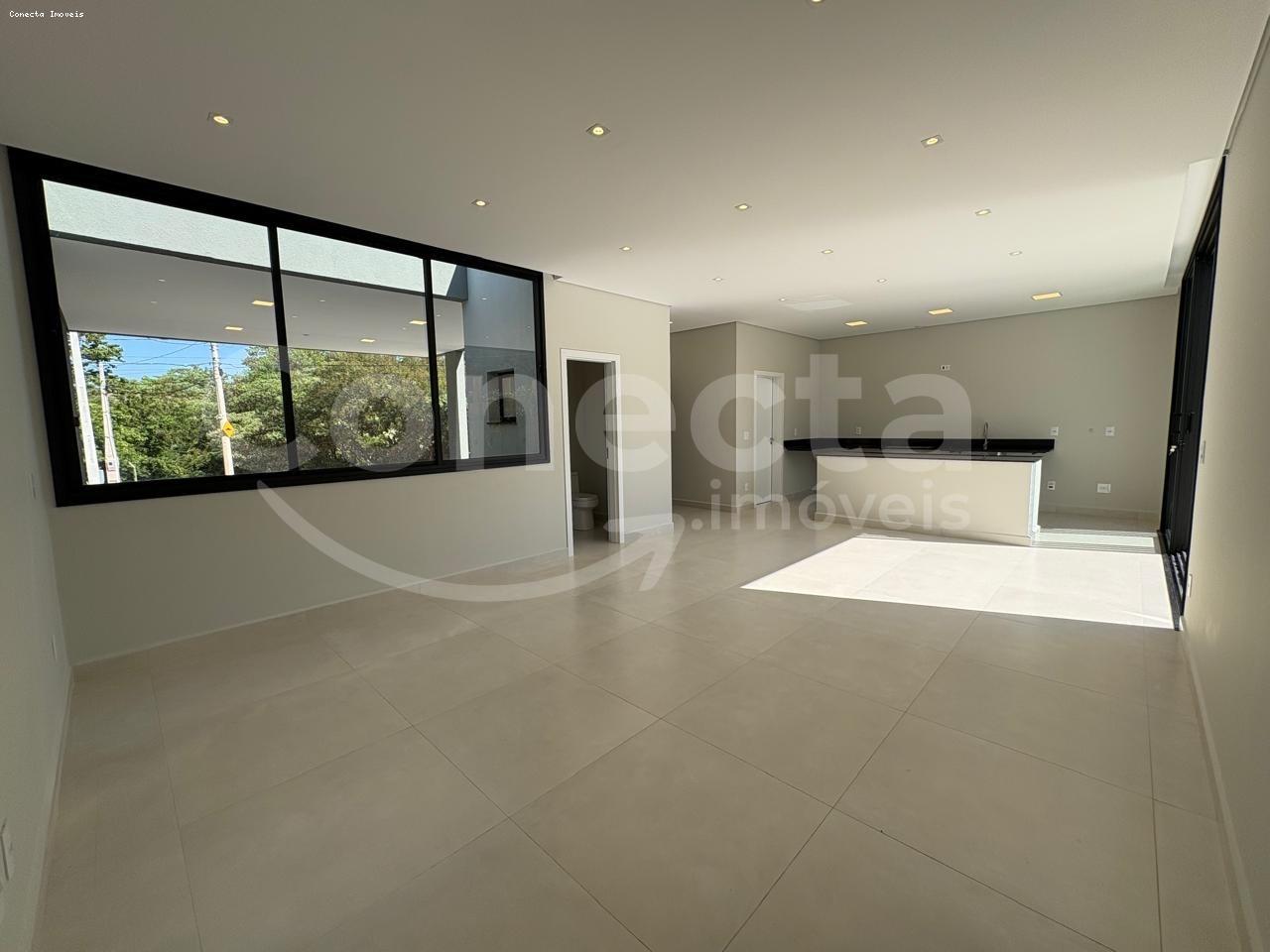 Casa à venda com 4 quartos, 155m² - Foto 5