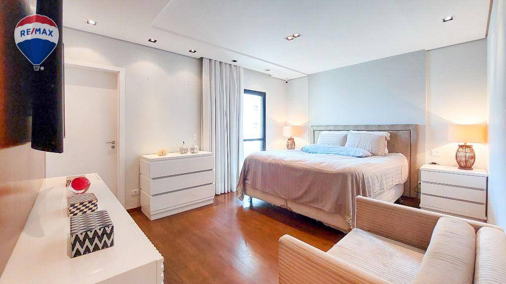 Apartamento à venda com 3 quartos, 187m² - Foto 17