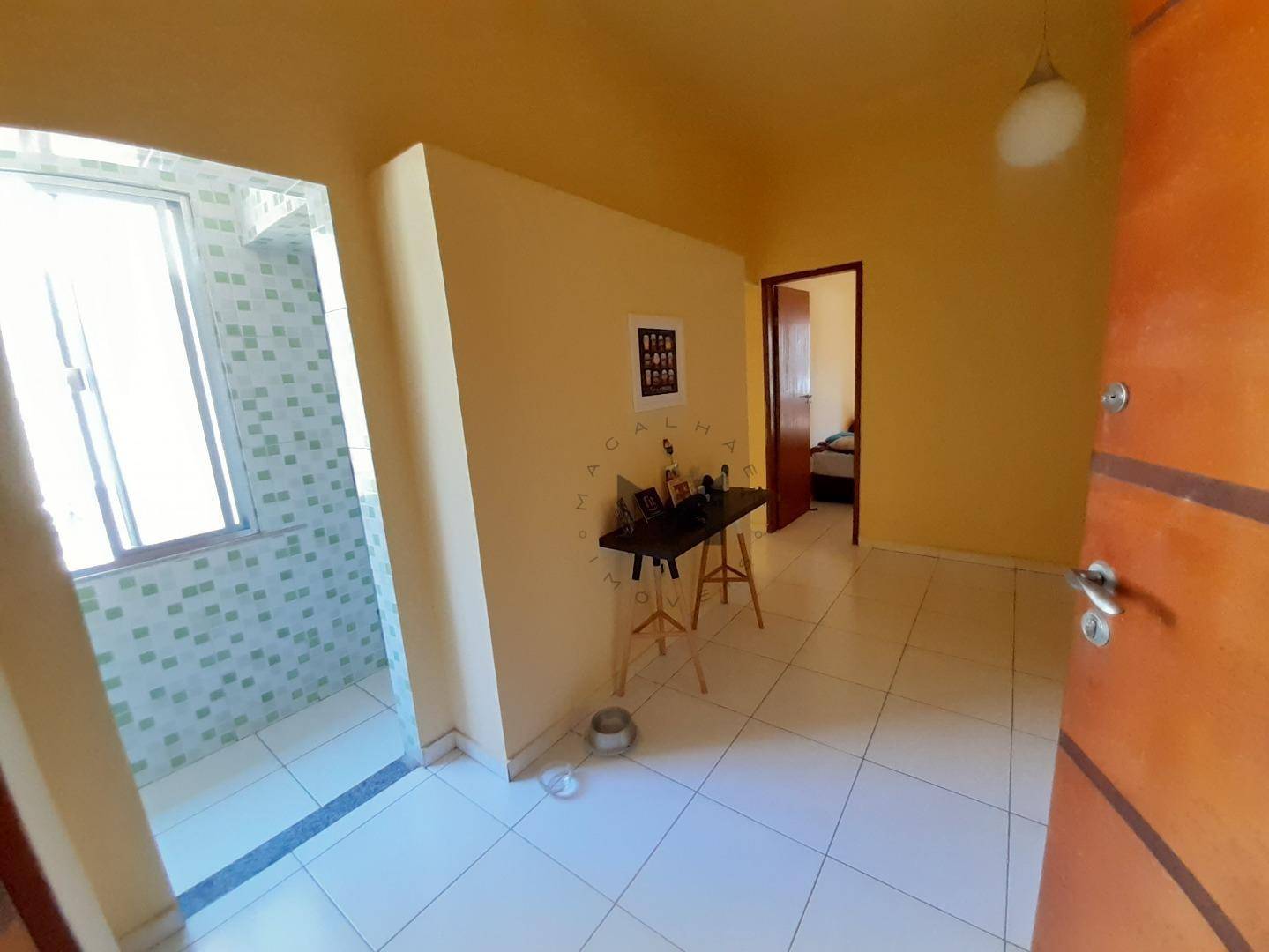 Apartamento à venda com 2 quartos, 60m² - Foto 1