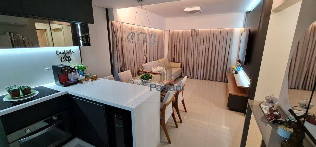 Apartamento à venda com 2 quartos, 72m² - Foto 9