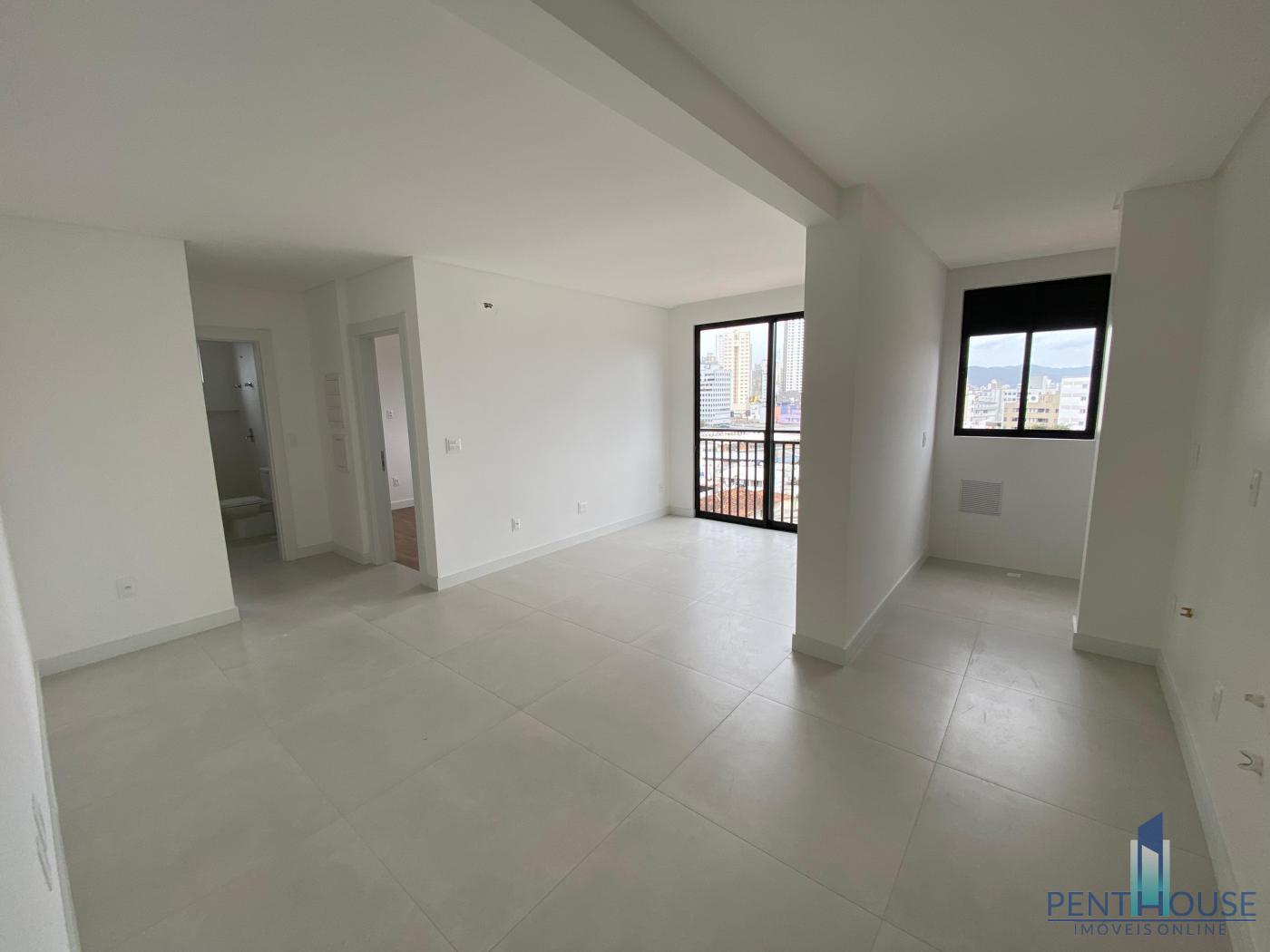 Apartamento à venda com 2 quartos, 61m² - Foto 4