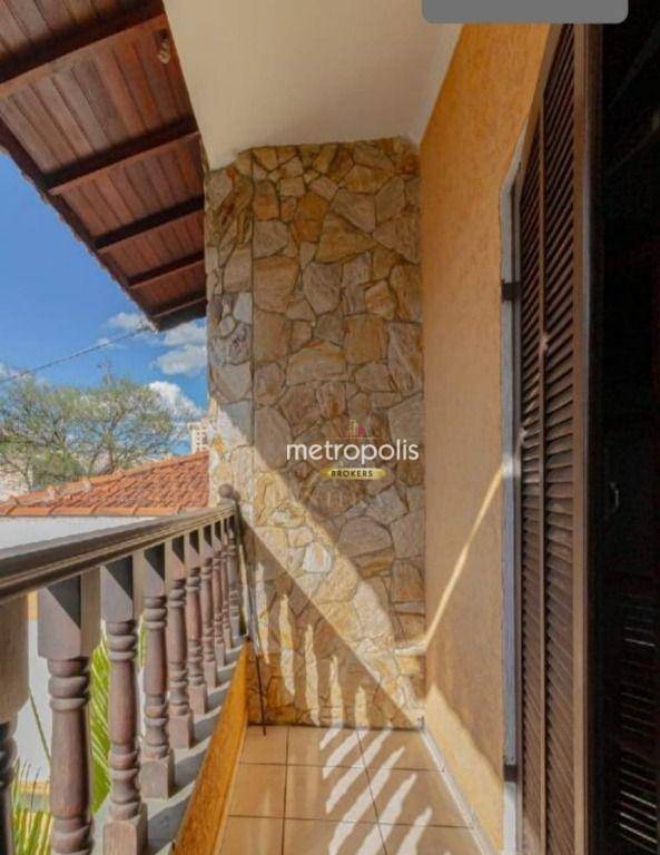 Sobrado à venda com 3 quartos, 241m² - Foto 2