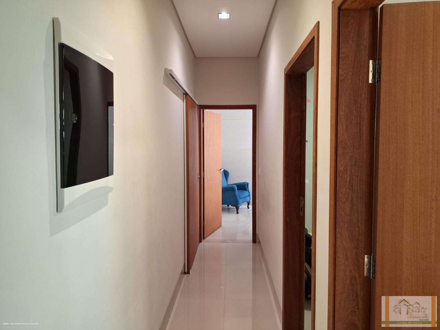 Casa à venda com 3 quartos, 360m² - Foto 17