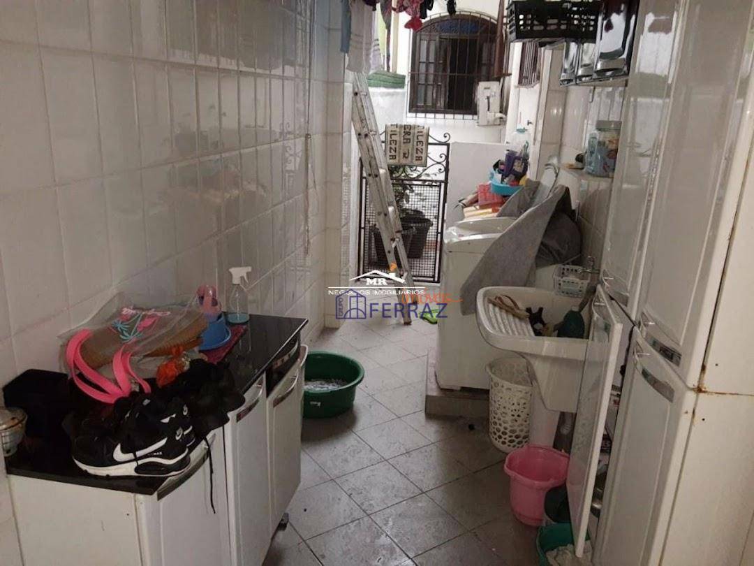 Casa à venda com 3 quartos, 200m² - Foto 35