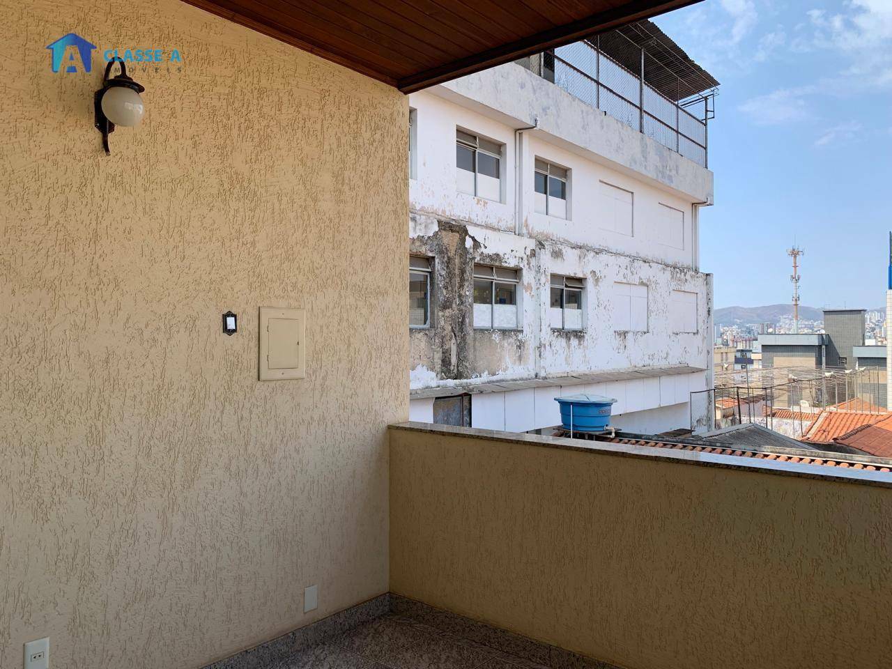 Casa à venda com 4 quartos, 200m² - Foto 16