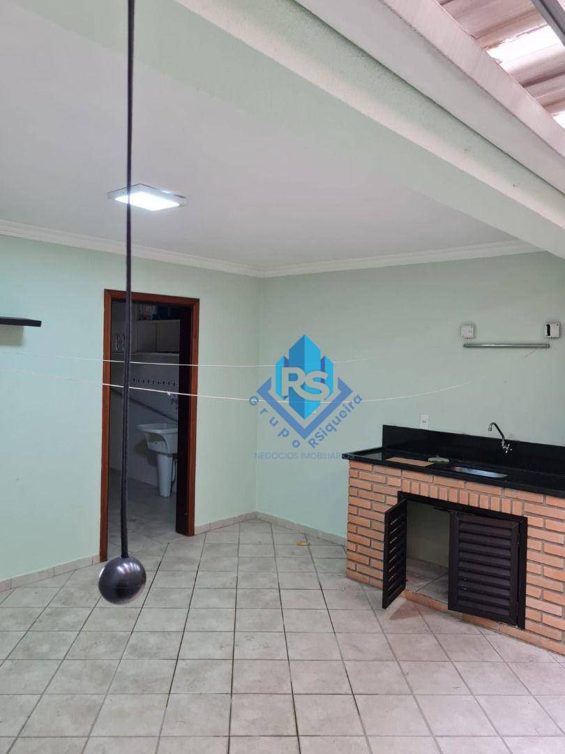 Sobrado para alugar com 3 quartos, 220m² - Foto 6