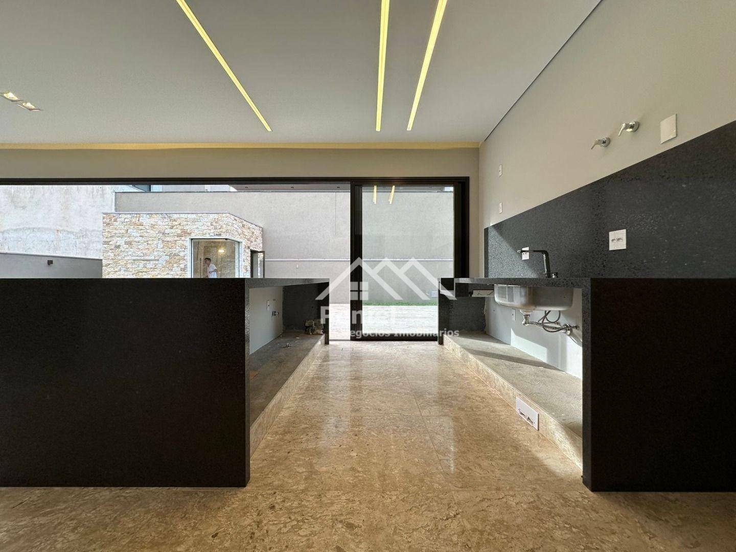 Sobrado à venda com 4 quartos, 398m² - Foto 29