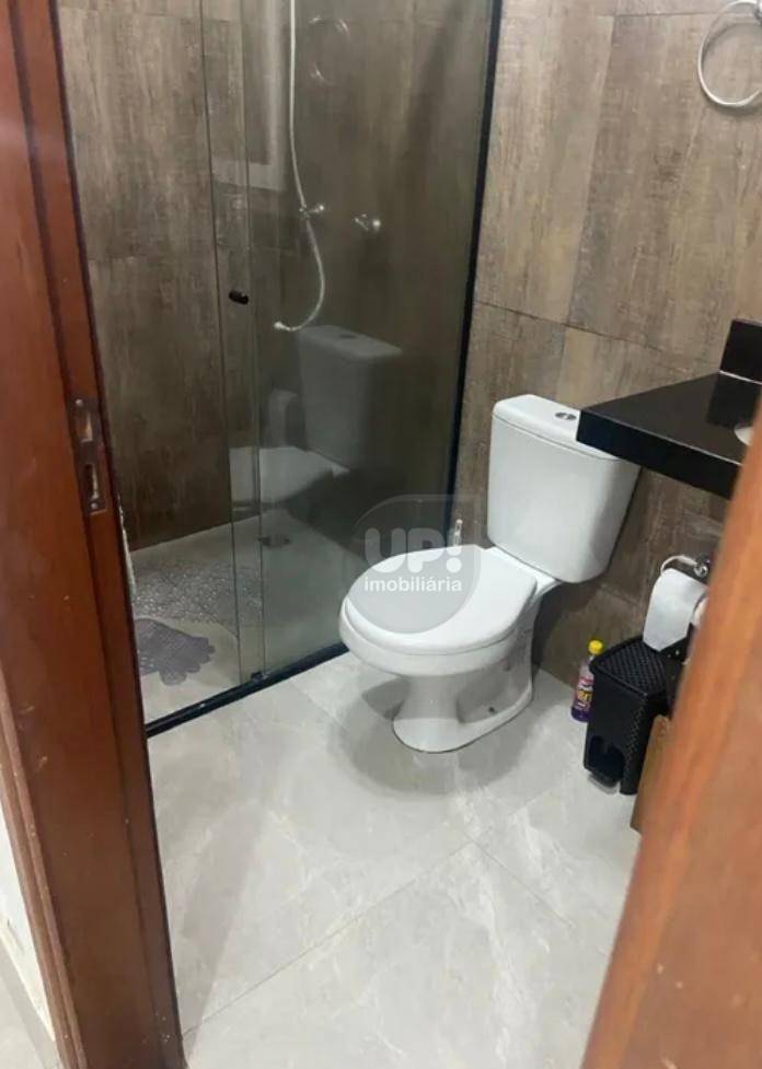 Casa à venda com 2 quartos, 100m² - Foto 5