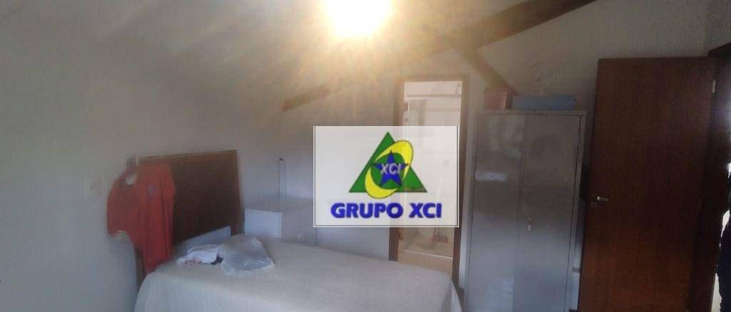 Casa de Condomínio à venda com 3 quartos, 221m² - Foto 20