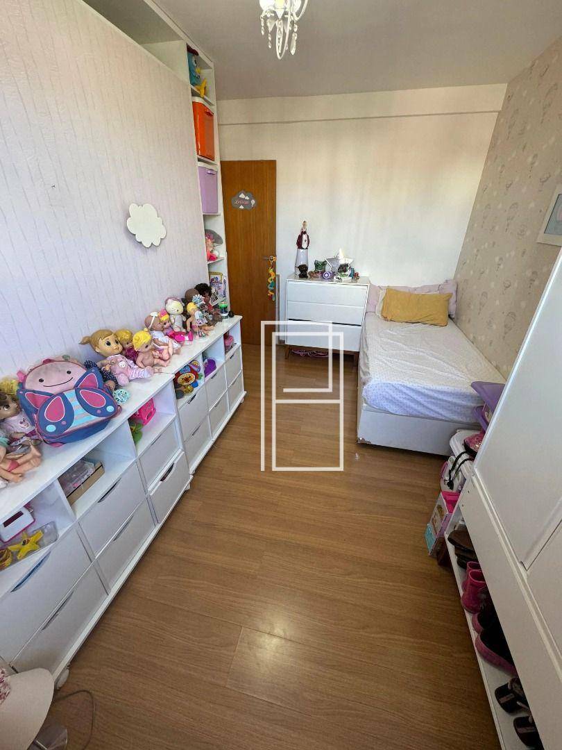 Apartamento à venda com 3 quartos, 202m² - Foto 13