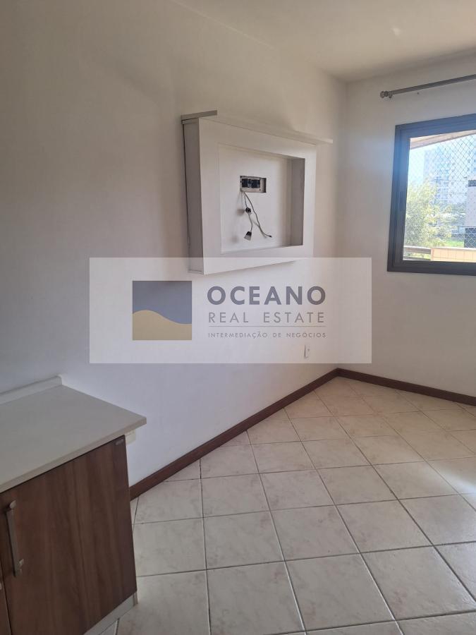 Apartamento à venda com 3 quartos, 107m² - Foto 11