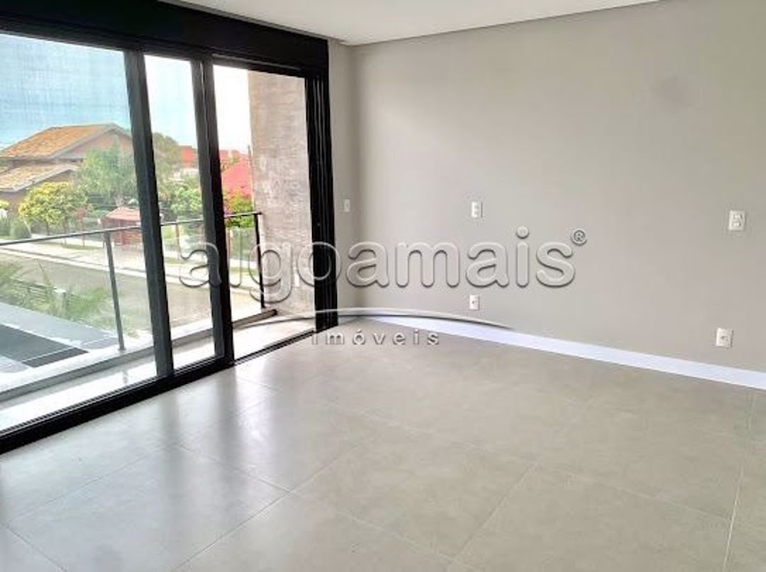 Casa à venda com 4 quartos, 260m² - Foto 12