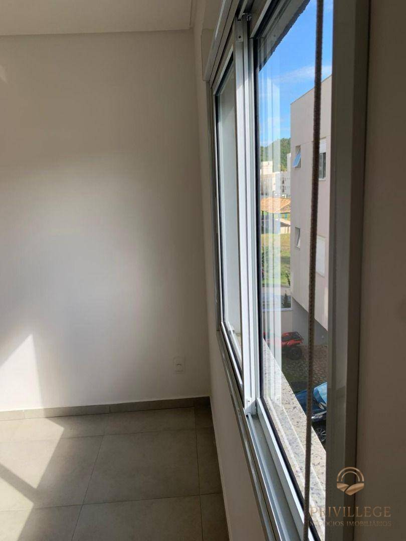 Apartamento à venda com 2 quartos, 60m² - Foto 13