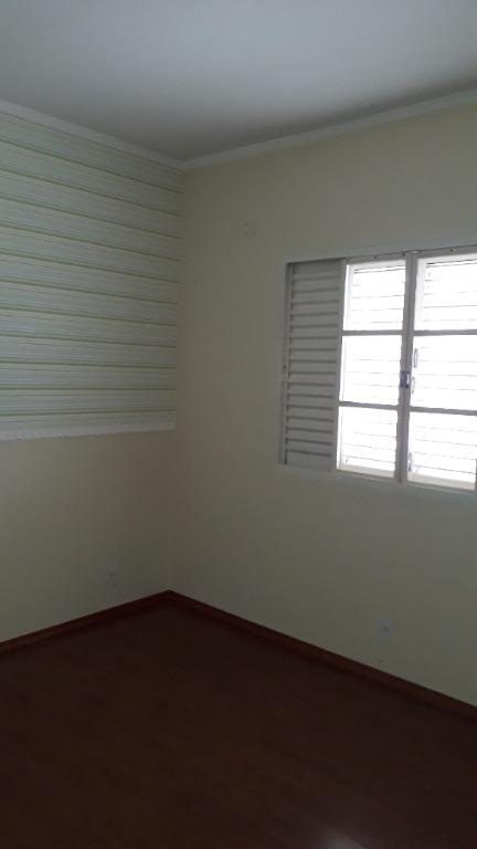 Sobrado à venda e aluguel com 3 quartos, 180m² - Foto 18