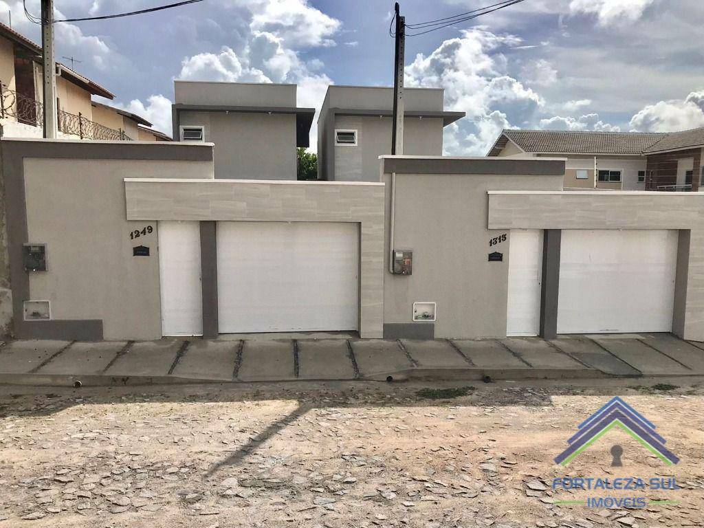 Casa à venda com 3 quartos, 142m² - Foto 1