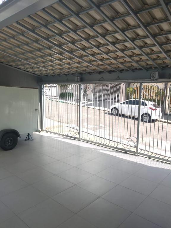 Sobrado à venda e aluguel com 3 quartos, 280m² - Foto 47