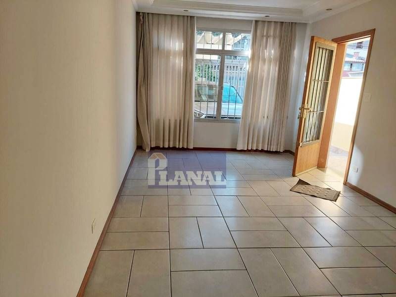 Sobrado à venda com 3 quartos, 135m² - Foto 1