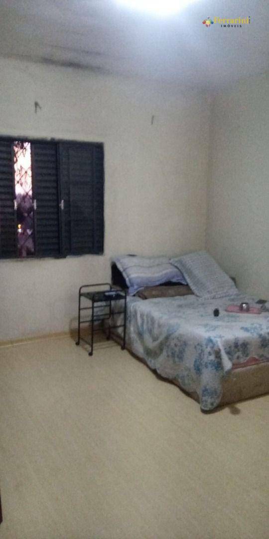 Casa para alugar com 4 quartos, 261m² - Foto 8