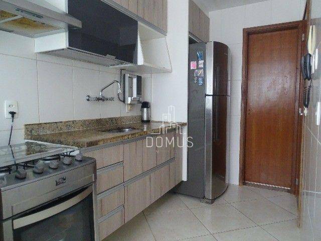 Apartamento à venda com 2 quartos, 81m² - Foto 9