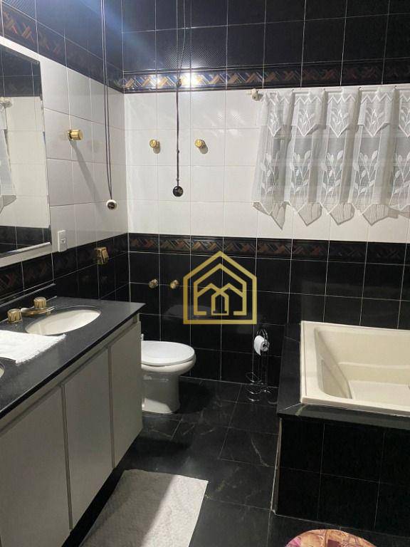 Sobrado à venda com 4 quartos, 345m² - Foto 20