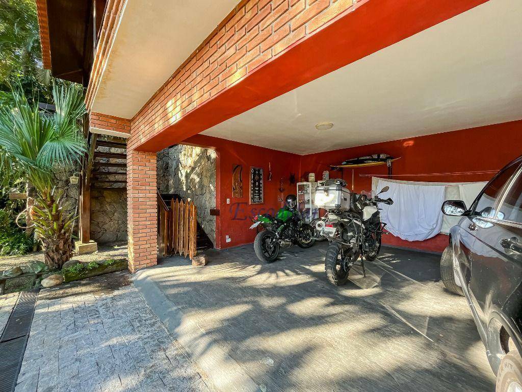 Casa de Condomínio à venda com 3 quartos, 400m² - Foto 56