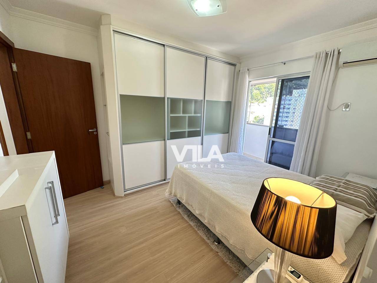 Apartamento para alugar com 2 quartos, 118m² - Foto 11