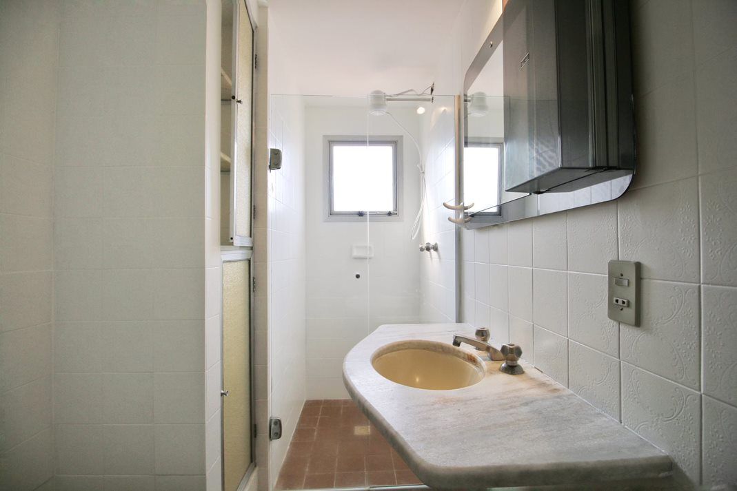 Apartamento à venda com 3 quartos, 75m² - Foto 17