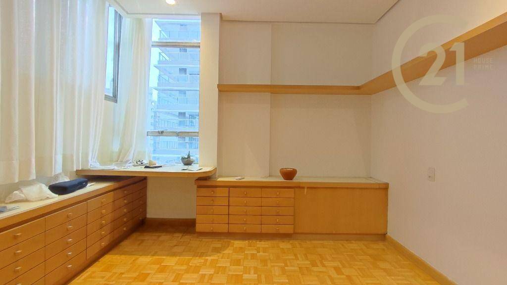 Apartamento à venda com 4 quartos, 287m² - Foto 37