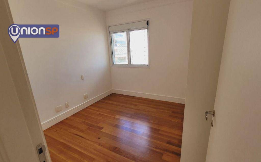 Apartamento à venda com 3 quartos, 180m² - Foto 7