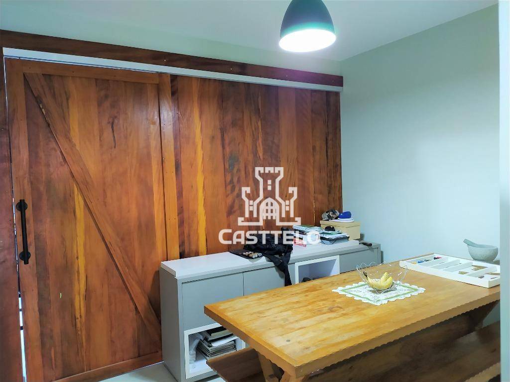 Casa à venda com 3 quartos, 138m² - Foto 13