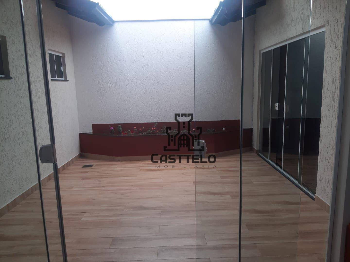 Casa à venda com 3 quartos, 285m² - Foto 7