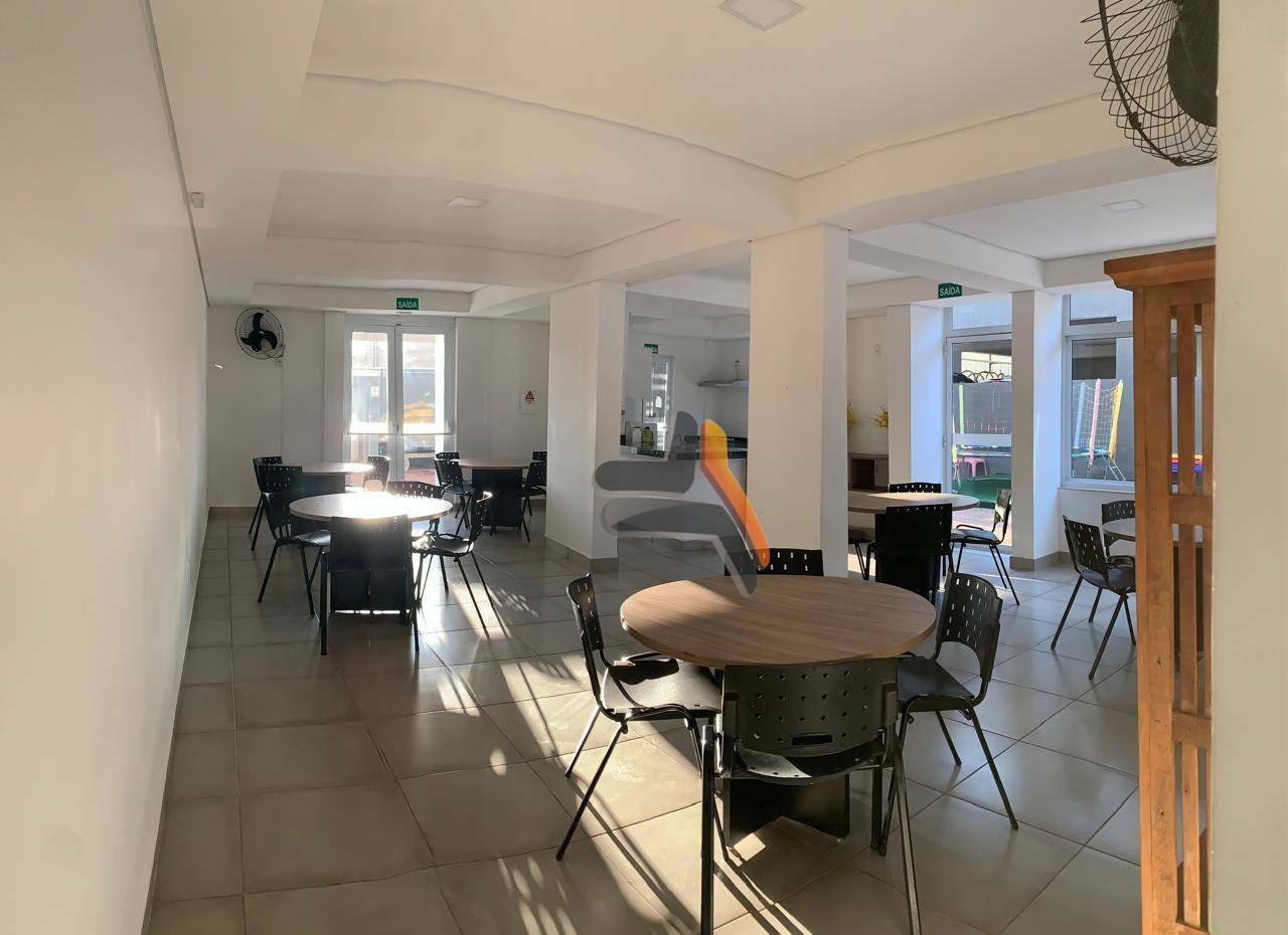 Apartamento para alugar com 2 quartos, 64m² - Foto 35