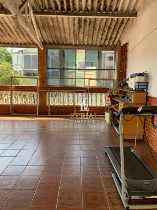 Sobrado à venda com 4 quartos, 155m² - Foto 2