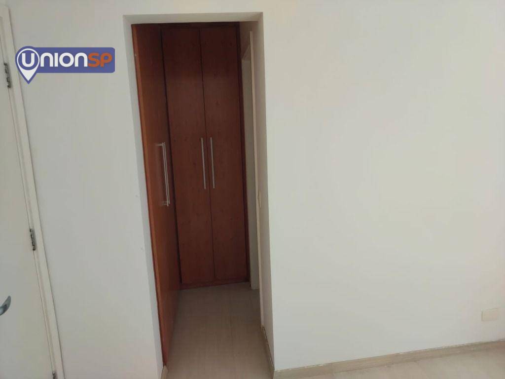 Apartamento à venda com 4 quartos, 220m² - Foto 4