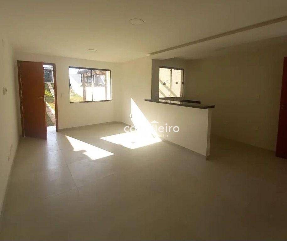 Casa à venda com 3 quartos, 95m² - Foto 5