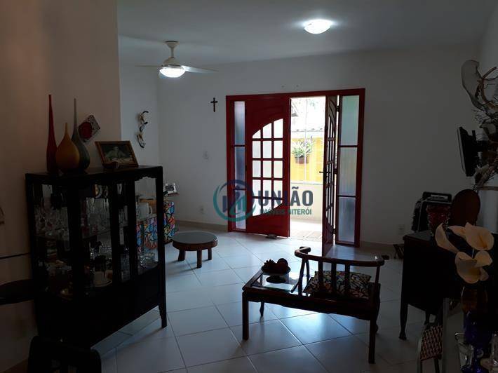 Casa à venda com 2 quartos, 150m² - Foto 6