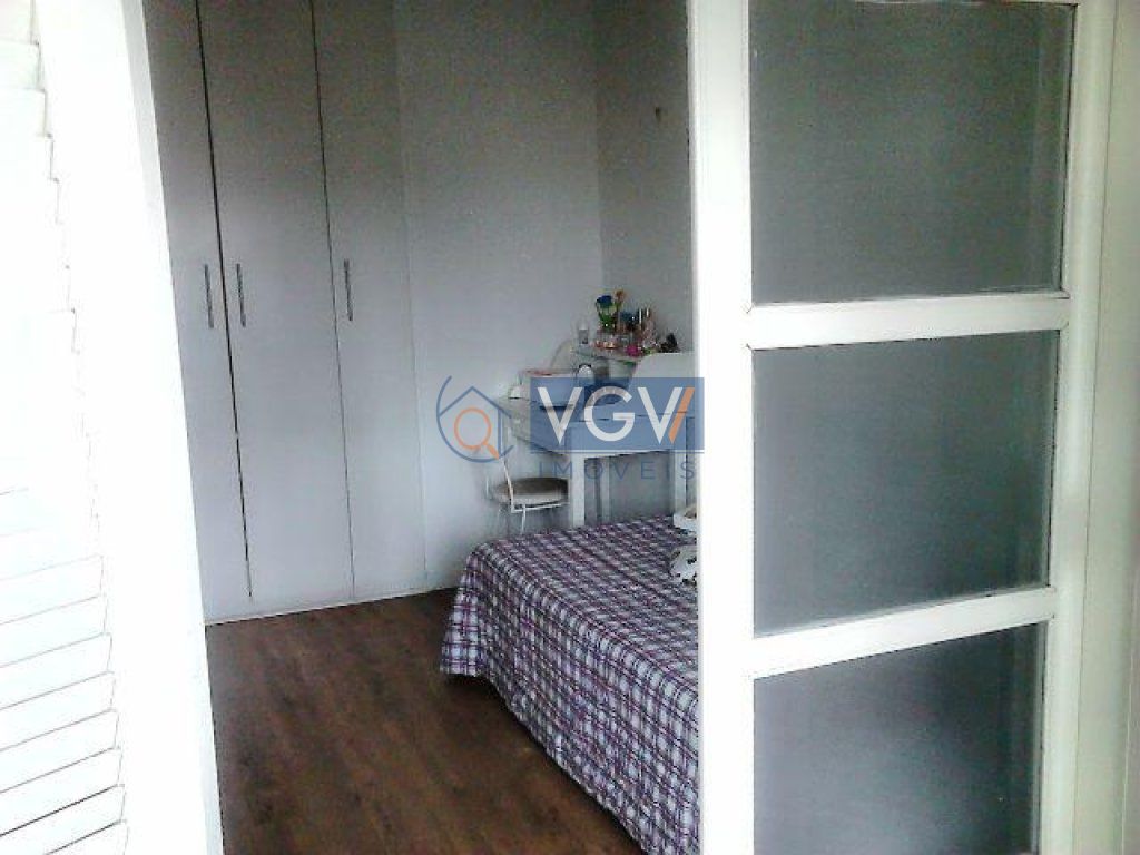 Casa à venda com 3 quartos, 140m² - Foto 12