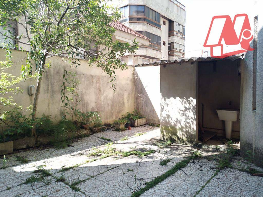 Casa à venda e aluguel com 3 quartos, 371m² - Foto 46