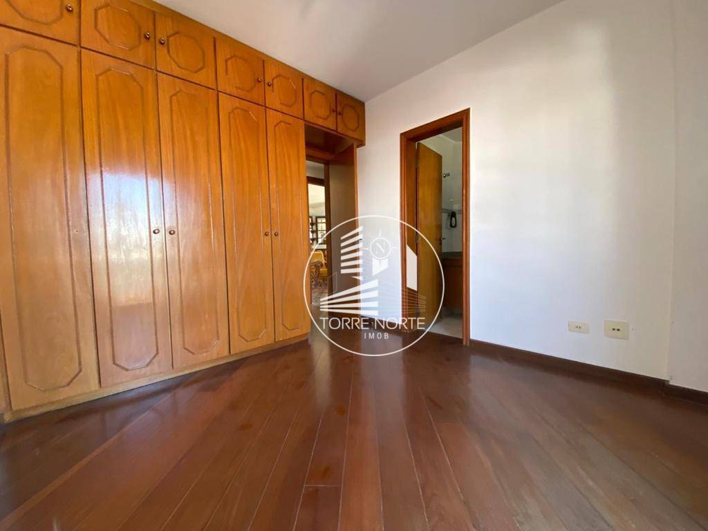 Apartamento à venda com 3 quartos, 144m² - Foto 27