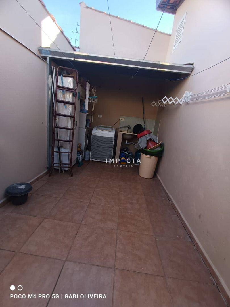 Casa à venda com 3 quartos, 99m² - Foto 17