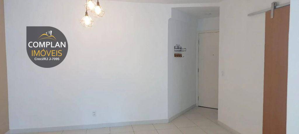 Apartamento à venda com 3 quartos, 110m² - Foto 2