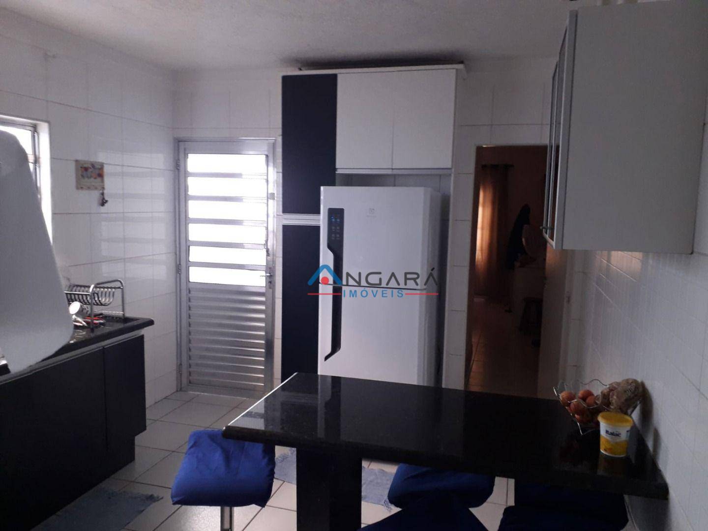 Casa à venda com 2 quartos, 150m² - Foto 6