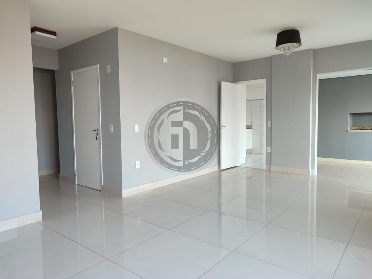 Apartamento à venda com 3 quartos, 164m² - Foto 2