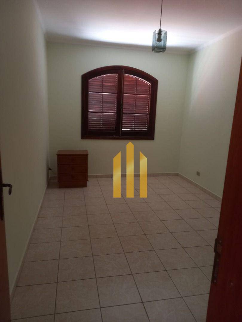 Sobrado à venda e aluguel com 3 quartos, 190m² - Foto 15