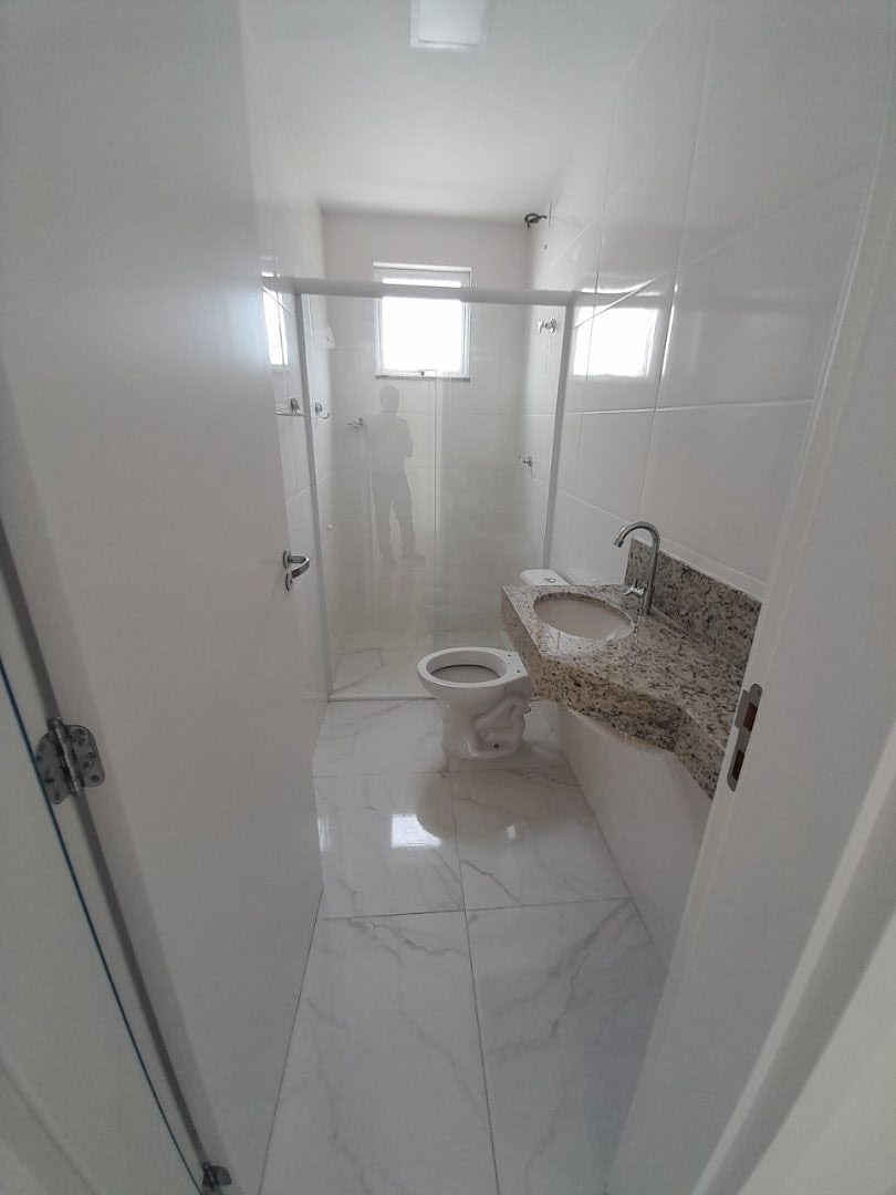 Apartamento à venda com 2 quartos, 70m² - Foto 13