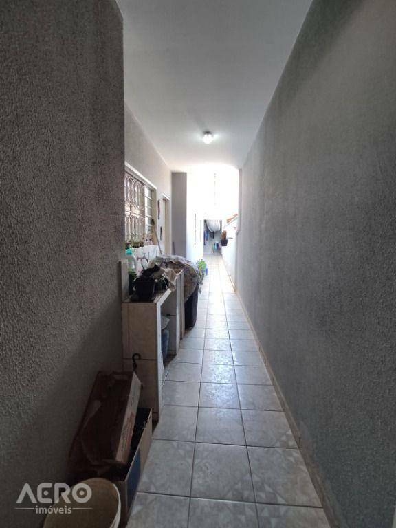 Casa à venda com 3 quartos, 123m² - Foto 13