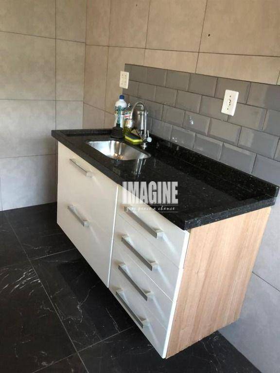 Apartamento à venda com 2 quartos, 46m² - Foto 11